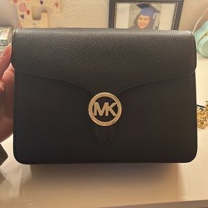 Michael Kors-Black Crossbody bag 🖤